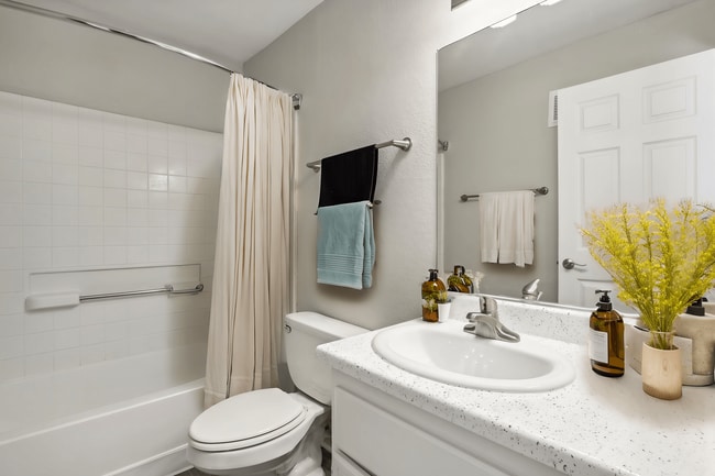 Photo - Sedona at Lone Mountain