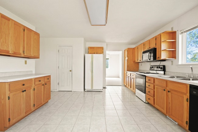 Photo - 707 E Brick St