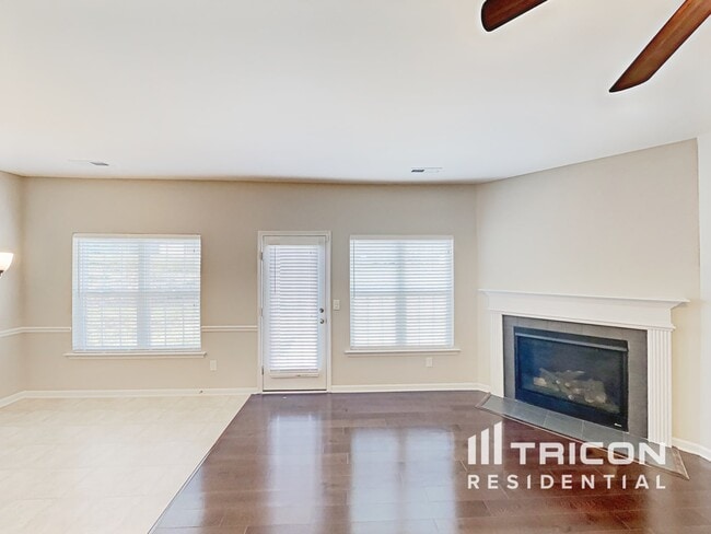 Photo - 109 Claystone Dr