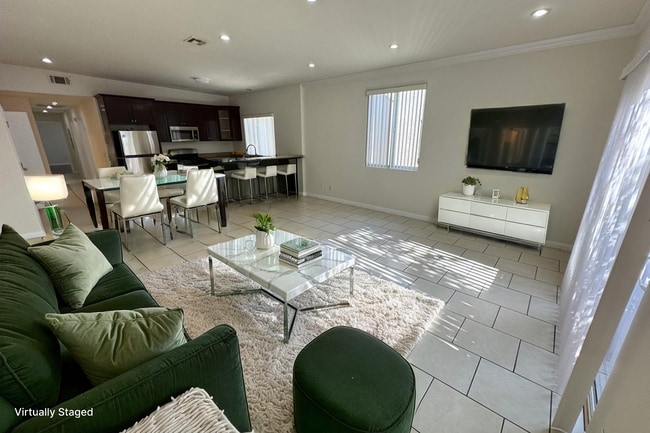6714 Balboa Blvd Unit 1
