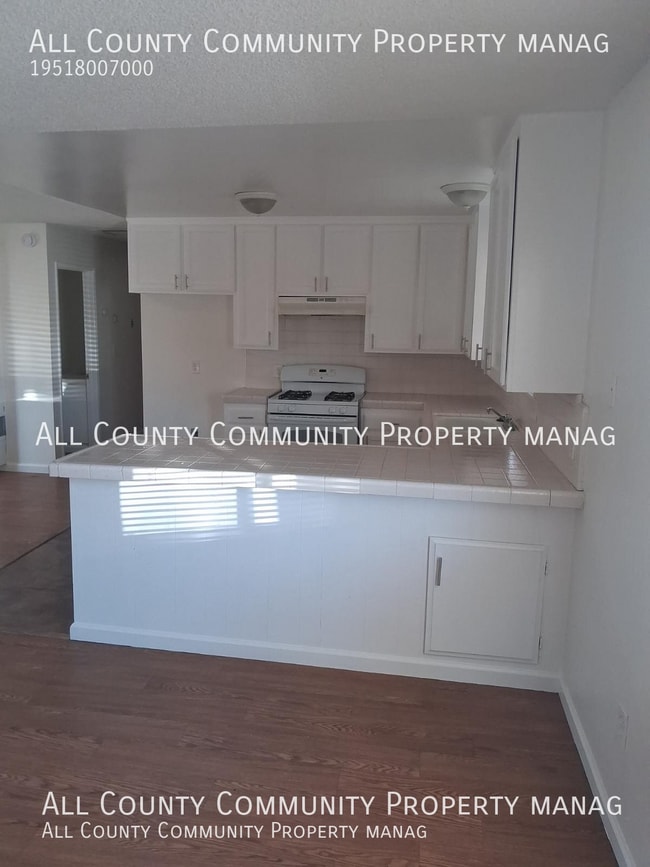 7444 Cherokee Trail