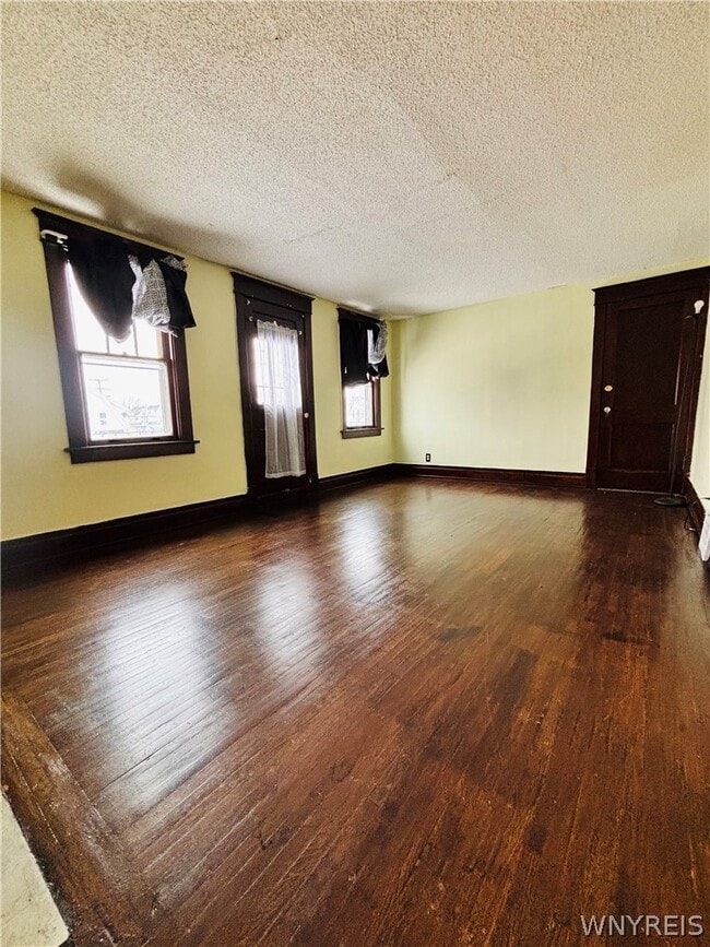 Photo - 297 Davidson Ave