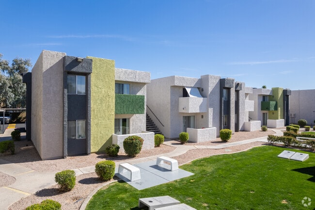 Building Photo - Westmount at the District Apartments