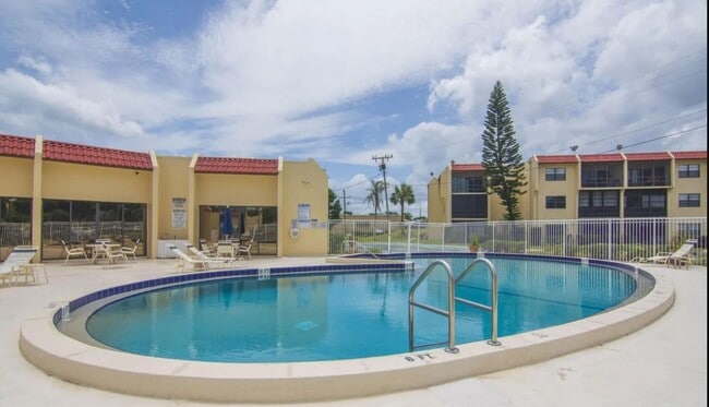Photo - 2 Bedroom Condo in Gated ISLAND HOUSE