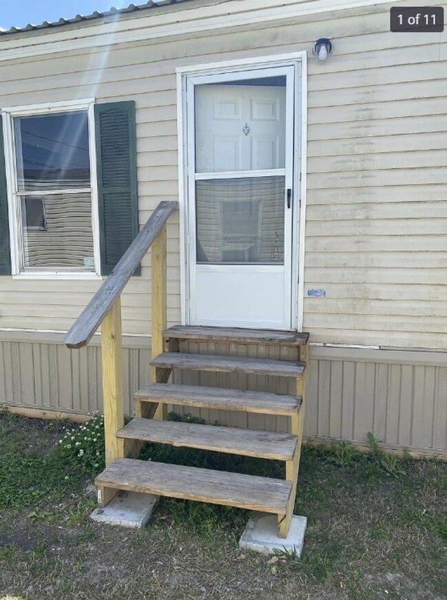 Building Photo - 1118 Melvin Dupuis Rd Unit 28