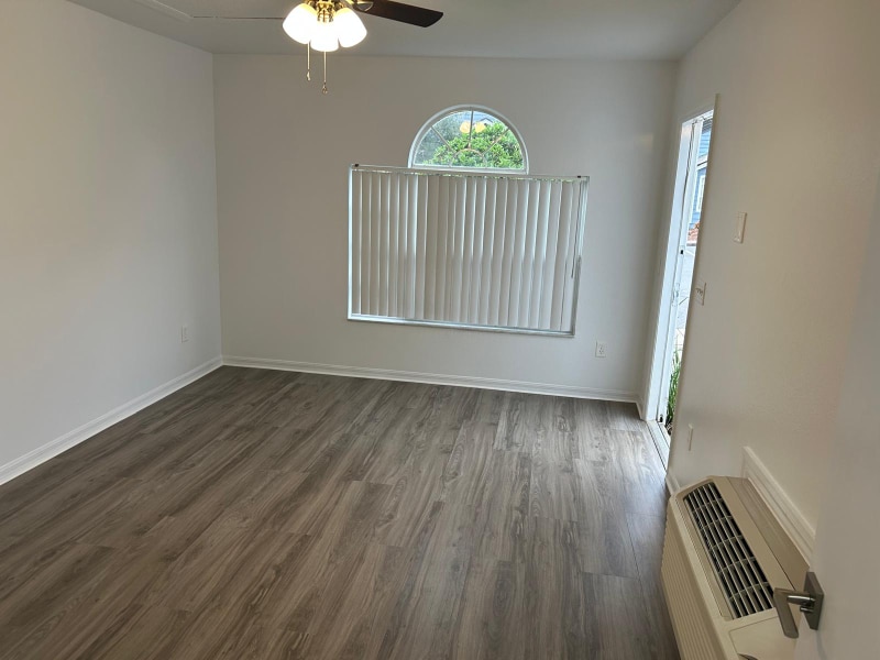 Photo - 363 Caribbean Dr Unit B