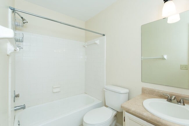 Photo - 105 Whetherbine Way W Townhome