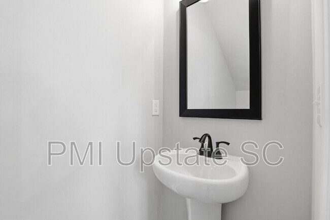 Photo - 107 Virginia Ave