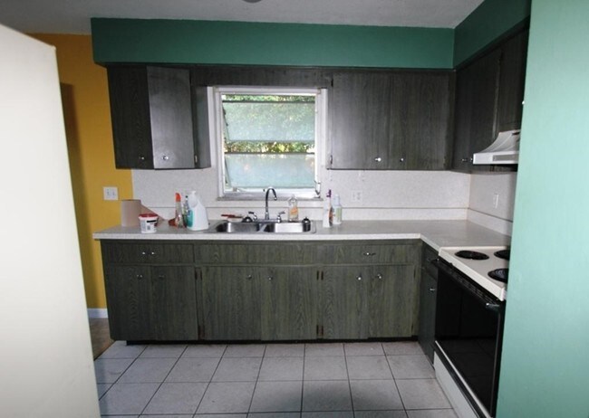 Photo - 329 Albert St