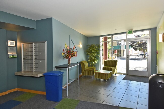 Photo - Spacious 2BR/1.75BA Condo in Convenient Location (Central District) Unit A-303