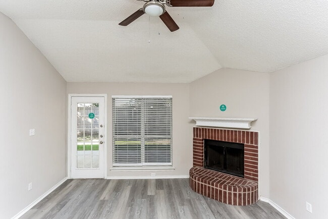 Photo - 6841 Prairie Hill Rd N