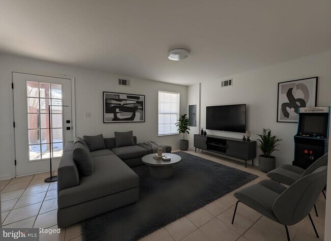 Photo - 439 Ginkgo Terrace NE