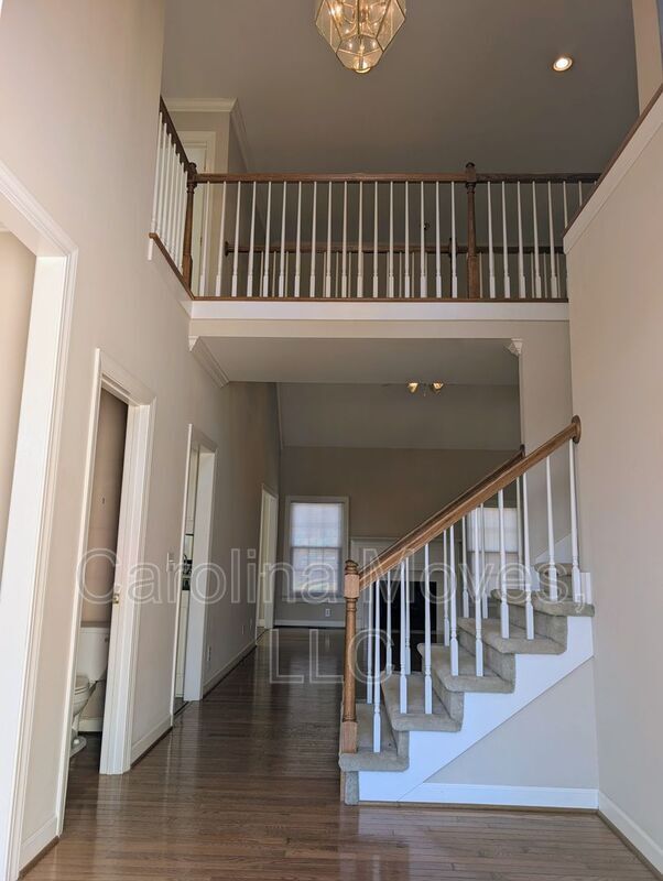 33 Meadow Springs Ln