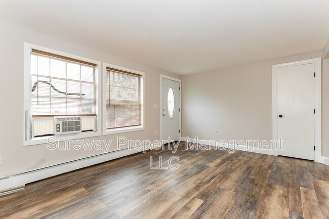 Photo - 408 Rosewood Ave