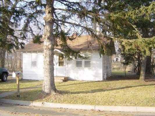 Cute 2 bedroom home - Cute 2 bedroom home