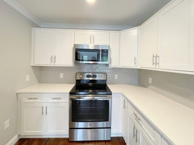 Photo - 1789 Centre St Unit 403