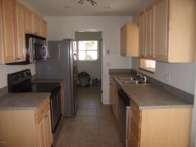 Photo - 1530 Concord Ave