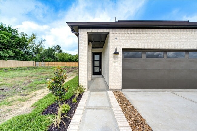 Photo - 4336 Avron Dr Unit A