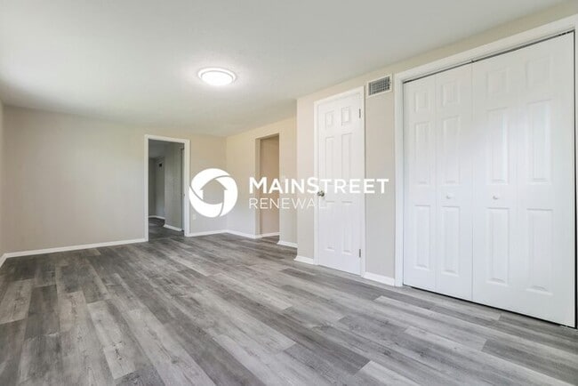 Photo - 3 Bedroom Pet-Friendly Home in Sarasota, FL with Main Street Renewal