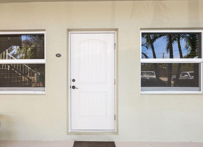 Photo - 2319 Tamarind Dr Unit 103