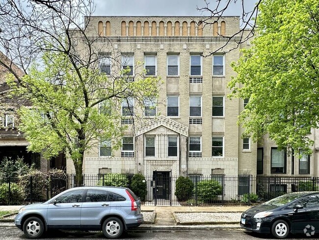 Building Photo - 1850 N Humboldt Blvd Rental