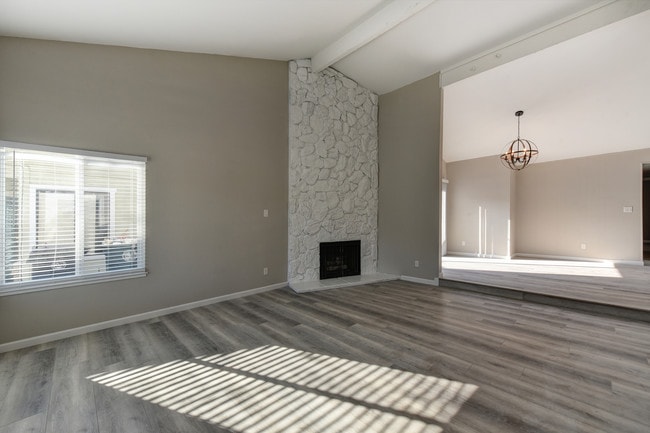 Living Room - 6931 Trovita Way