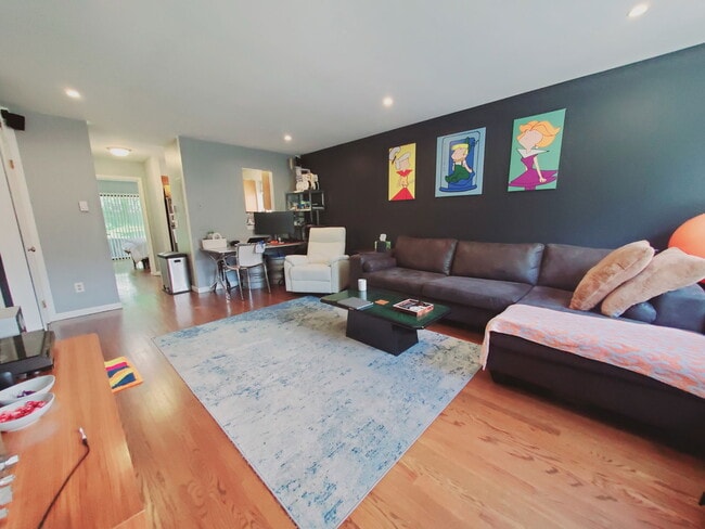 Photo - 24 Adams Ave Unit D