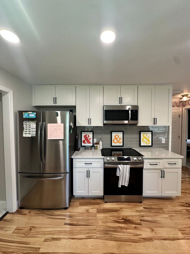 Photo - Classic Savannah Cottage with Modernized Interior, Fully Fenced Backyard