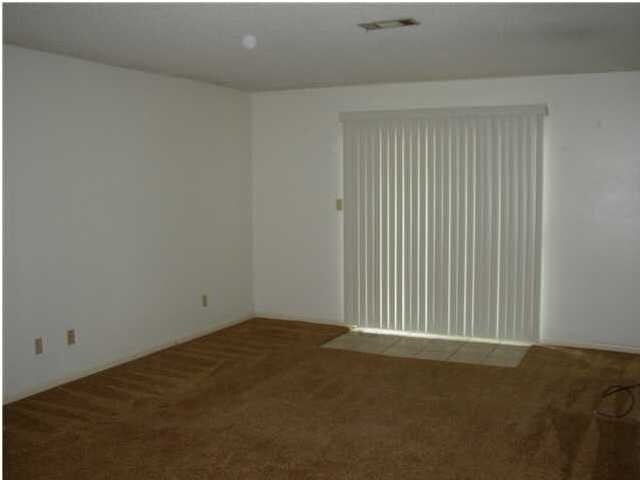 Living Room - 130 E Nine Mile Rd