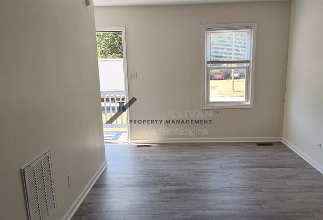 Photo - 9 Fisher Pl