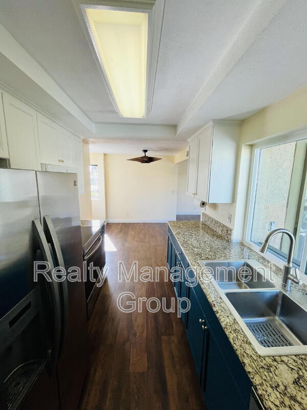 Photo - 7360 Park Ridge Blvd