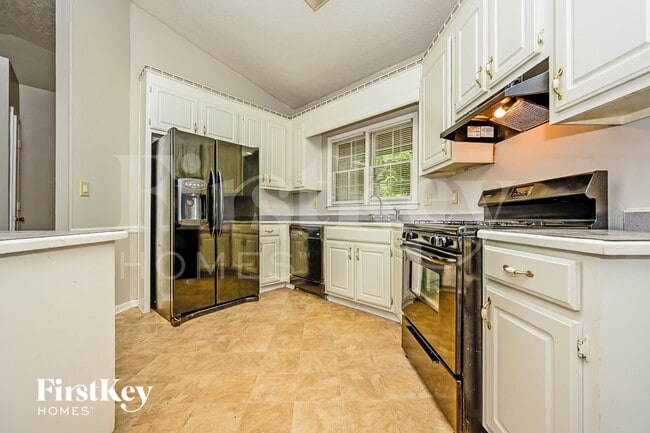 Photo - 1411 Windy Hill Ct SE