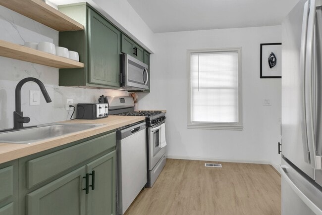 Photo - 2312 Willemette Ct