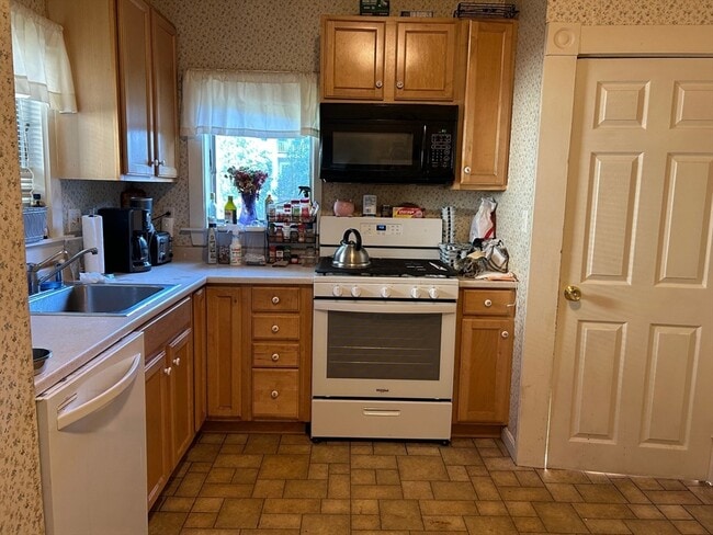 Photo - 41 Wadsworth Ave Unidad 1