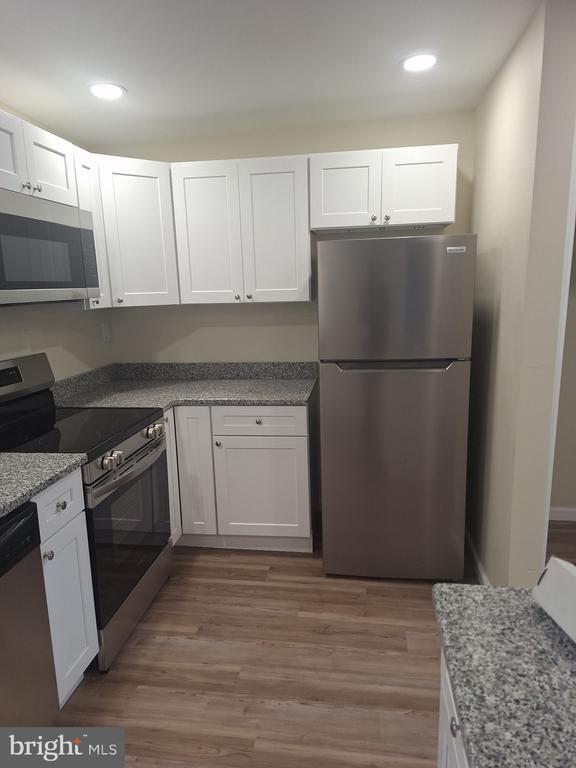 Building Photo - 505 Rand St Unit B