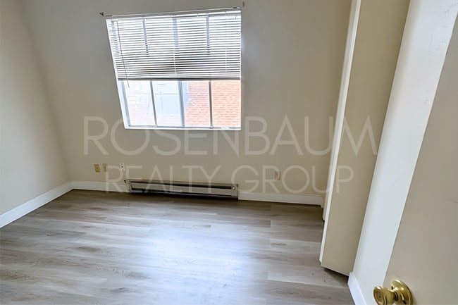 Photo - Charming 2-bedrooms, 1-bath upstairs apartment in the heart of Prescott Valley!
