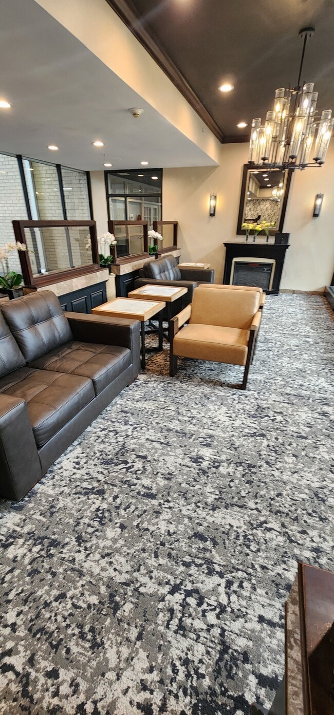 Lobby - Towne House Apartments