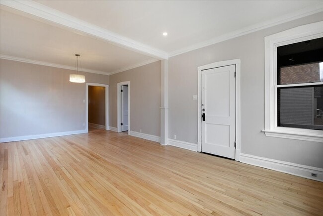 Photo - 4554 S Washtenaw Ave. Unit 2