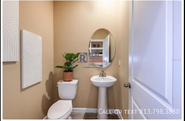 Photo - 26052 Woven Wicker Bnd