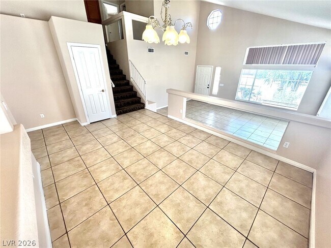 Photo - 2514 Quail Canyon Ave