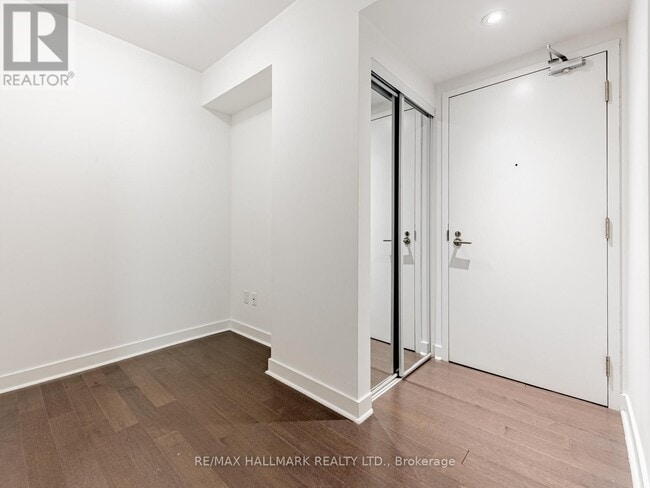 Photo - 58 Orchard View Blvd Unit 1702