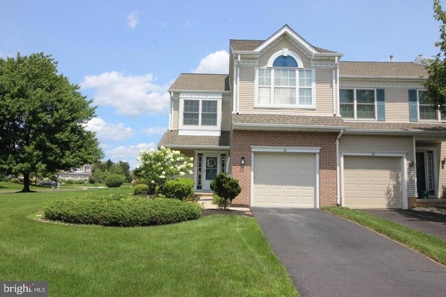 Photo - 36 Honey Locust Ln