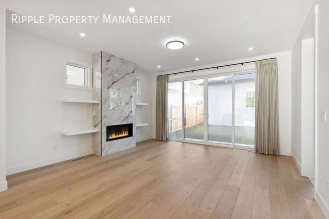Photo - AMAZING 3 BEDS/ 2.5 BATHS UPPER LEVEL ONLY!