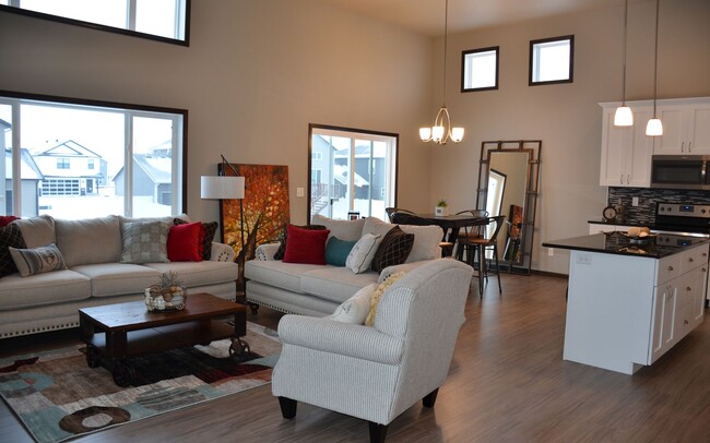 Photo - 3-bedroom, 3-bathroom West Fargo Single-Family Home w/ 3 Stall Garage