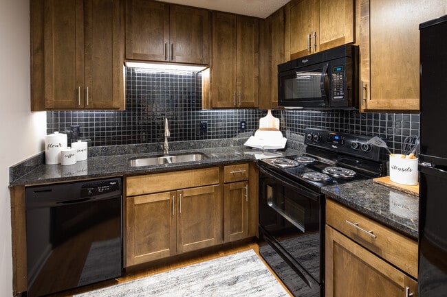 Photo - Cortland 3131