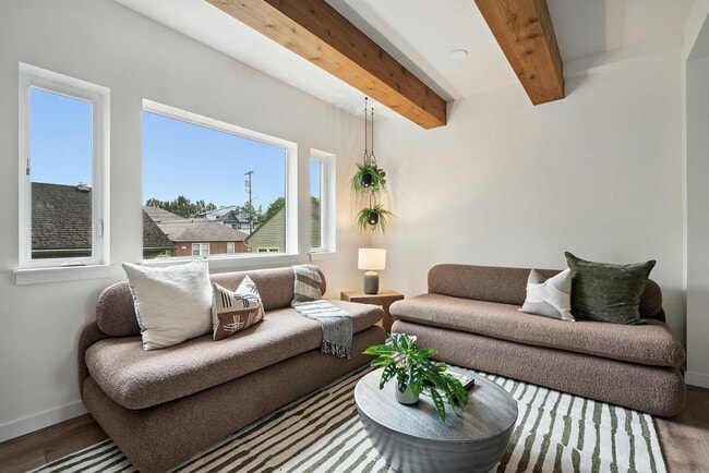 Photo - 925 NE 23rd Ave Unit ID1309839P