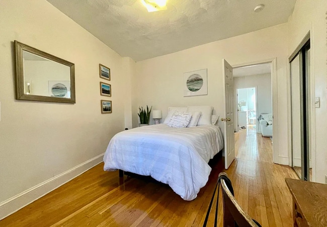 Photo - 37 Egremont Rd Unit 3