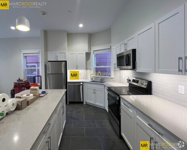 Building Photo - 58 JFK St Rental