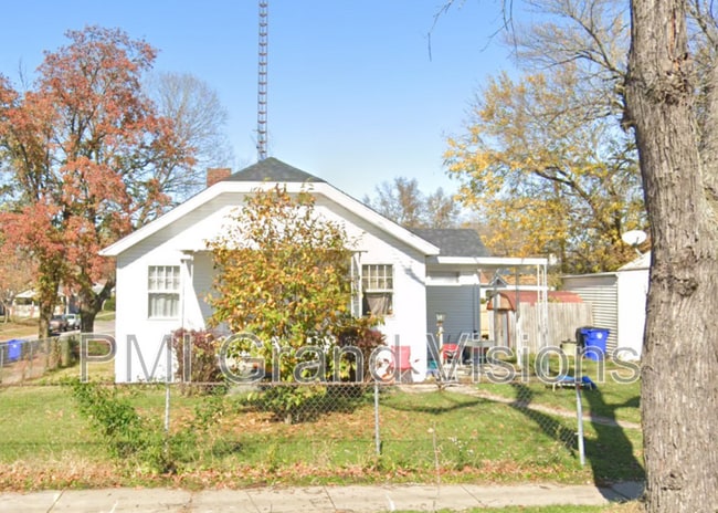 Building Photo - 1404 E Cantrell St Rental