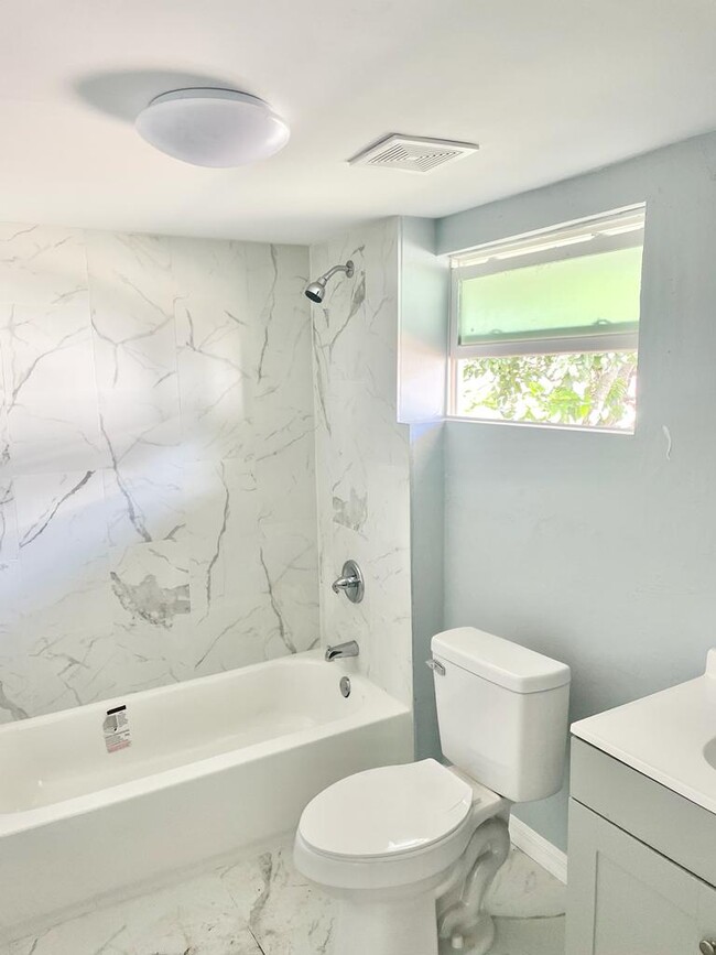 Photo - 104 W Stuart Ave